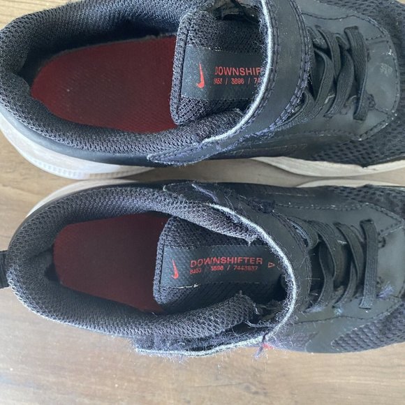 Nike Big Kids Downshifter 11 Psv Black/White/Red Running Shoes CZ3959-005 Size 1 - Picture 7 of 9